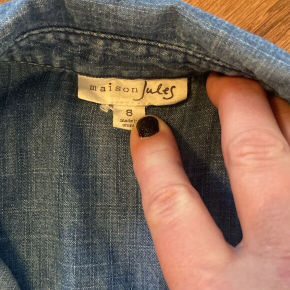 Maison Jules size 8 denim dress with pockets on the chest and on the side - Picture 4 of 9